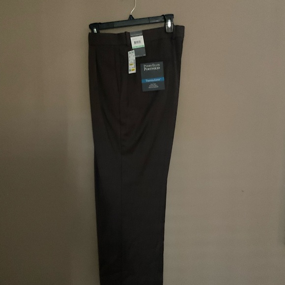 NWT PERRY ELLIS 34X30 - Picture 2 of 3